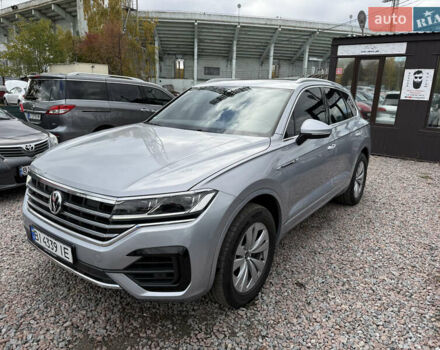 Серый Фольксваген Туарег, объемом двигателя 3 л и пробегом 109 тыс. км за 39700 $, фото 4 на Automoto.ua