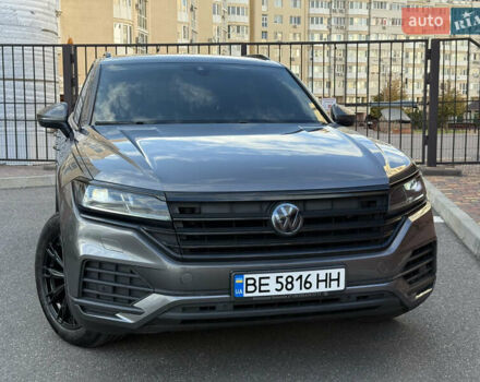 Серый Фольксваген Туарег, объемом двигателя 3 л и пробегом 106 тыс. км за 44700 $, фото 45 на Automoto.ua