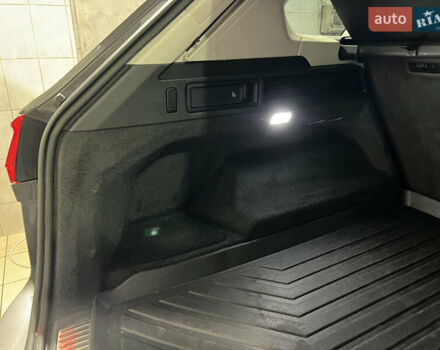 Серый Фольксваген Туарег, объемом двигателя 2.97 л и пробегом 225 тыс. км за 43900 $, фото 63 на Automoto.ua