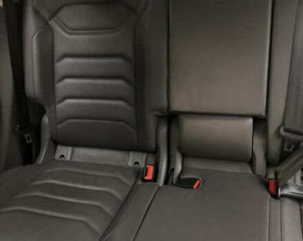 Сірий Фольксваген Туарег, об'ємом двигуна 2.97 л та пробігом 184 тис. км за 39500 $, фото 20 на Automoto.ua