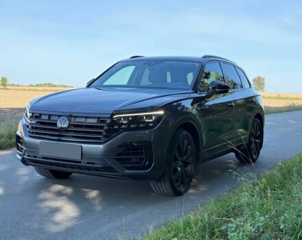 Серый Фольксваген Туарег, объемом двигателя 3 л и пробегом 32 тыс. км за 21600 $, фото 2 на Automoto.ua