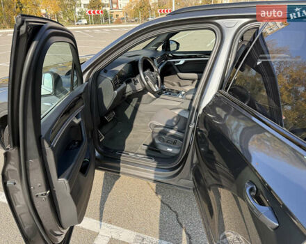 Серый Фольксваген Туарег, объемом двигателя 2.97 л и пробегом 214 тыс. км за 46700 $, фото 14 на Automoto.ua