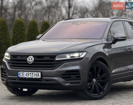 Сірий Фольксваген Туарег, об'ємом двигуна 3 л та пробігом 278 тис. км за 33700 $, фото 2 на Automoto.ua