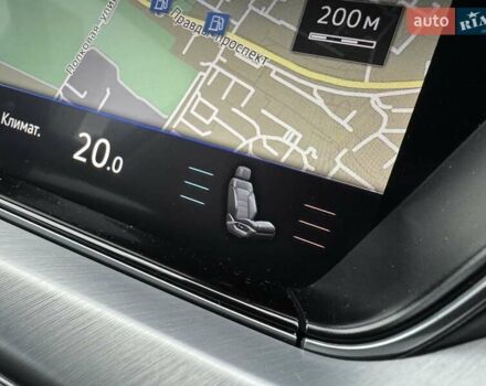 Серый Фольксваген Туарег, объемом двигателя 3 л и пробегом 246 тыс. км за 41750 $, фото 22 на Automoto.ua