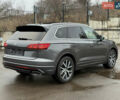 Серый Фольксваген Туарег, объемом двигателя 3 л и пробегом 85 тыс. км за 56500 $, фото 21 на Automoto.ua