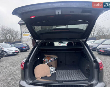 Серый Фольксваген Туарег, объемом двигателя 2.97 л и пробегом 155 тыс. км за 54500 $, фото 32 на Automoto.ua