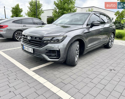 Серый Фольксваген Туарег, объемом двигателя 2.97 л и пробегом 149 тыс. км за 51200 $, фото 1 на Automoto.ua