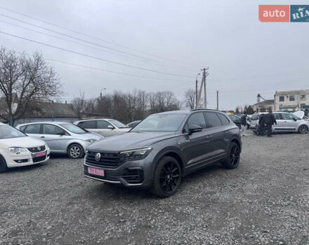 Серый Фольксваген Туарег, объемом двигателя 2.97 л и пробегом 155 тыс. км за 54500 $, фото 4 на Automoto.ua