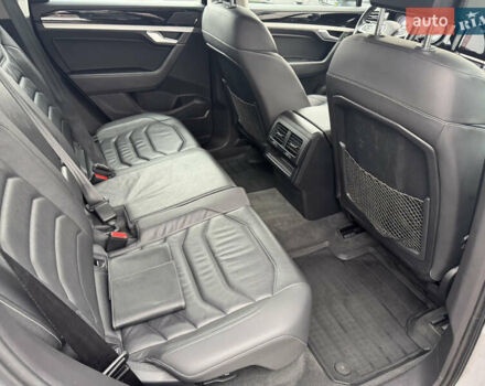 Сірий Фольксваген Туарег, об'ємом двигуна 3 л та пробігом 128 тис. км за 34500 $, фото 8 на Automoto.ua