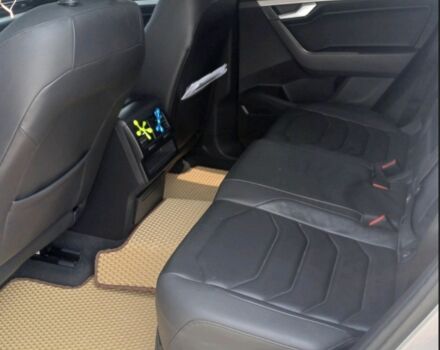 Серый Фольксваген Туарег, объемом двигателя 3 л и пробегом 79 тыс. км за 40500 $, фото 16 на Automoto.ua