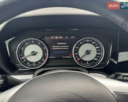 Серый Фольксваген Туарег, объемом двигателя 3 л и пробегом 127 тыс. км за 34950 $, фото 19 на Automoto.ua