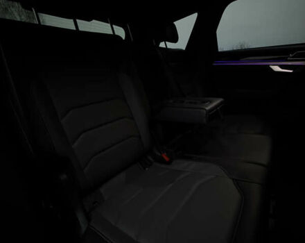 Сірий Фольксваген Туарег, об'ємом двигуна 3 л та пробігом 182 тис. км за 46000 $, фото 63 на Automoto.ua