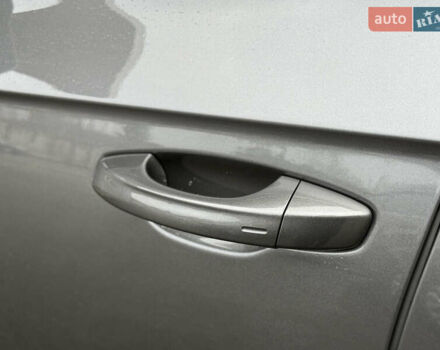 Серый Фольксваген Туарег, объемом двигателя 3 л и пробегом 85 тыс. км за 56500 $, фото 78 на Automoto.ua