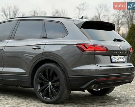 Сірий Фольксваген Туарег, об'ємом двигуна 3 л та пробігом 278 тис. км за 33700 $, фото 12 на Automoto.ua