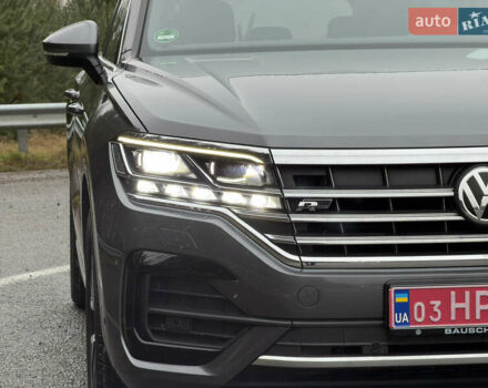 Сірий Фольксваген Туарег, об'ємом двигуна 3 л та пробігом 45 тис. км за 59999 $, фото 19 на Automoto.ua