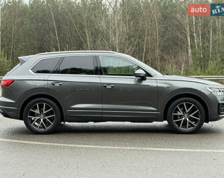 Сірий Фольксваген Туарег, об'ємом двигуна 3 л та пробігом 45 тис. км за 59999 $, фото 9 на Automoto.ua