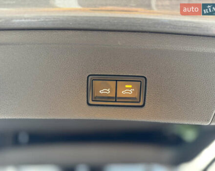 Сірий Фольксваген Туарег, об'ємом двигуна 3 л та пробігом 253 тис. км за 32900 $, фото 21 на Automoto.ua