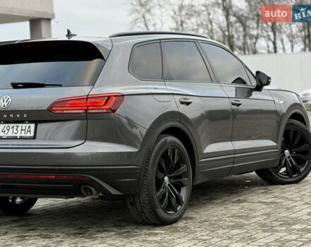 Сірий Фольксваген Туарег, об'ємом двигуна 3 л та пробігом 278 тис. км за 33700 $, фото 4 на Automoto.ua