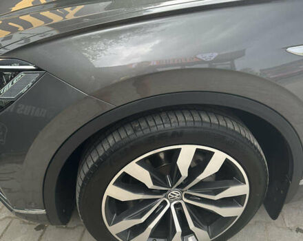 Серый Фольксваген Туарег, объемом двигателя 2.97 л и пробегом 135 тыс. км за 52000 $, фото 12 на Automoto.ua