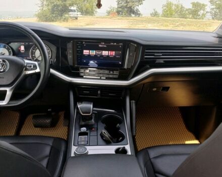 Серый Фольксваген Туарег, объемом двигателя 3 л и пробегом 79 тыс. км за 40500 $, фото 12 на Automoto.ua