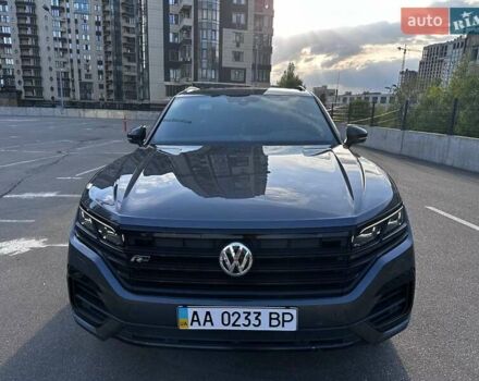 Сірий Фольксваген Туарег, об'ємом двигуна 3.96 л та пробігом 140 тис. км за 58000 $, фото 25 на Automoto.ua