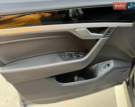 Сірий Фольксваген Туарег, об'ємом двигуна 3 л та пробігом 253 тис. км за 32900 $, фото 22 на Automoto.ua