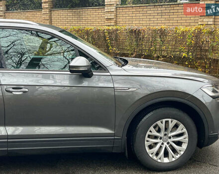 Серый Фольксваген Туарег, объемом двигателя 3.6 л и пробегом 117 тыс. км за 39990 $, фото 13 на Automoto.ua