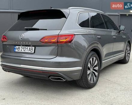 Серый Фольксваген Туарег, объемом двигателя 3 л и пробегом 246 тыс. км за 41750 $, фото 9 на Automoto.ua