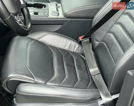 Серый Фольксваген Туарег, объемом двигателя 3.6 л и пробегом 117 тыс. км за 39990 $, фото 26 на Automoto.ua