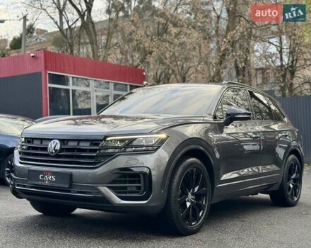 Серый Фольксваген Туарег, объемом двигателя 2.97 л и пробегом 142 тыс. км за 49700 $, фото 7 на Automoto.ua