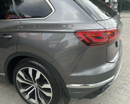 Серый Фольксваген Туарег, объемом двигателя 2.97 л и пробегом 135 тыс. км за 52000 $, фото 21 на Automoto.ua