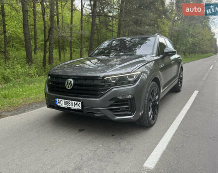 Серый Фольксваген Туарег, объемом двигателя 2.97 л и пробегом 128 тыс. км за 57500 $, фото 16 на Automoto.ua