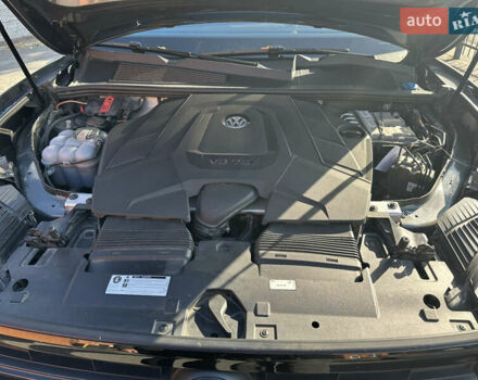 Сірий Фольксваген Туарег, об'ємом двигуна 2.99 л та пробігом 138 тис. км за 47500 $, фото 32 на Automoto.ua