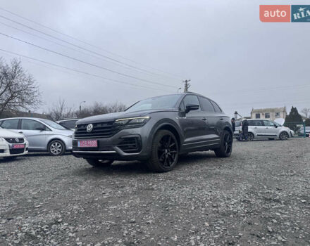 Серый Фольксваген Туарег, объемом двигателя 2.97 л и пробегом 155 тыс. км за 54500 $, фото 5 на Automoto.ua