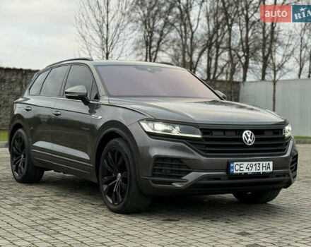 Сірий Фольксваген Туарег, об'ємом двигуна 3 л та пробігом 278 тис. км за 33700 $, фото 19 на Automoto.ua