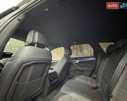 Сірий Фольксваген Туарег, об'ємом двигуна 3 л та пробігом 45 тис. км за 59999 $, фото 70 на Automoto.ua