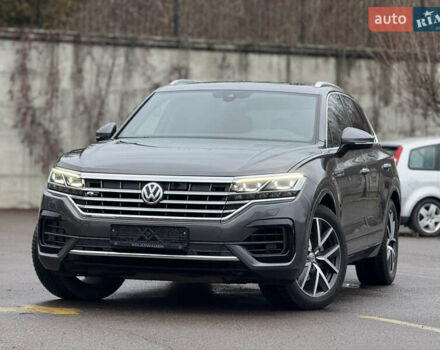 Серый Фольксваген Туарег, объемом двигателя 3 л и пробегом 85 тыс. км за 56500 $, фото 8 на Automoto.ua