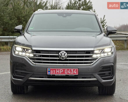Сірий Фольксваген Туарег, об'ємом двигуна 3 л та пробігом 45 тис. км за 59999 $, фото 12 на Automoto.ua