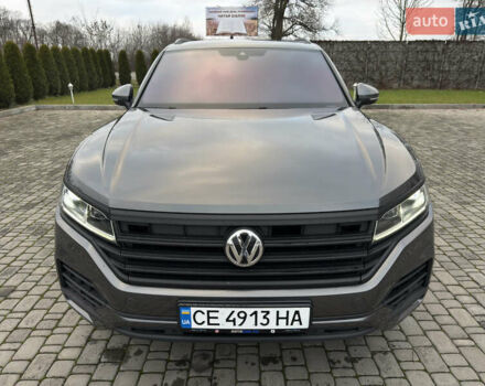 Сірий Фольксваген Туарег, об'ємом двигуна 3 л та пробігом 278 тис. км за 33700 $, фото 18 на Automoto.ua