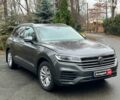 Серый Фольксваген Туарег, объемом двигателя 3.6 л и пробегом 117 тыс. км за 39990 $, фото 2 на Automoto.ua