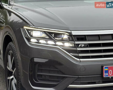 Сірий Фольксваген Туарег, об'ємом двигуна 3 л та пробігом 45 тис. км за 59999 $, фото 15 на Automoto.ua