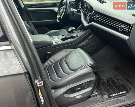 Серый Фольксваген Туарег, объемом двигателя 3.6 л и пробегом 117 тыс. км за 39990 $, фото 14 на Automoto.ua