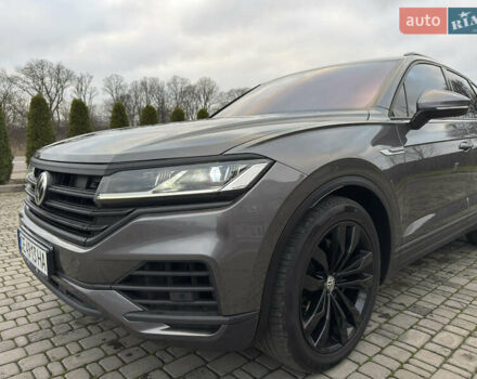 Сірий Фольксваген Туарег, об'ємом двигуна 3 л та пробігом 278 тис. км за 33700 $, фото 14 на Automoto.ua