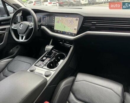 Серый Фольксваген Туарег, объемом двигателя 3 л и пробегом 246 тыс. км за 41750 $, фото 12 на Automoto.ua