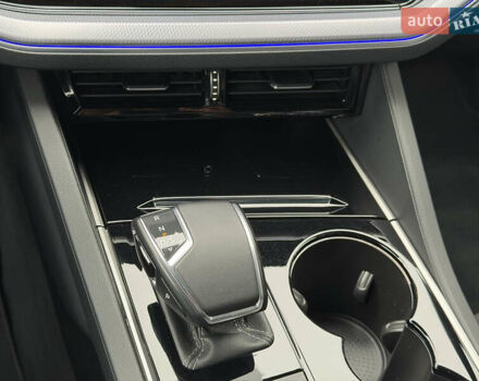 Сірий Фольксваген Туарег, об'ємом двигуна 3 л та пробігом 45 тис. км за 59999 $, фото 117 на Automoto.ua