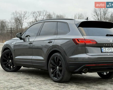 Сірий Фольксваген Туарег, об'ємом двигуна 3 л та пробігом 278 тис. км за 33700 $, фото 11 на Automoto.ua