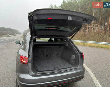 Сірий Фольксваген Туарег, об'ємом двигуна 3 л та пробігом 45 тис. км за 59999 $, фото 71 на Automoto.ua