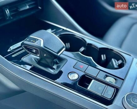 Сірий Фольксваген Туарег, об'ємом двигуна 3 л та пробігом 160 тис. км за 45800 $, фото 12 на Automoto.ua