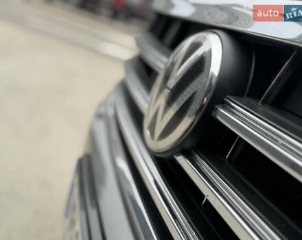 Серый Фольксваген Туарег, объемом двигателя 3 л и пробегом 246 тыс. км за 41750 $, фото 47 на Automoto.ua