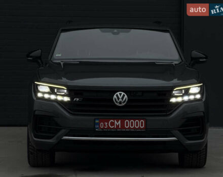 Сірий Фольксваген Туарег, об'ємом двигуна 3 л та пробігом 182 тис. км за 46000 $, фото 4 на Automoto.ua